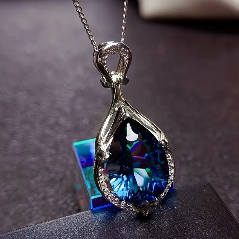 Alindra Feymorra Exquisite Necklace