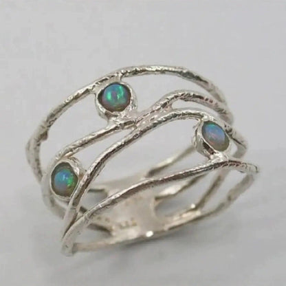 Classic Silver Ring with Timeless Elegance