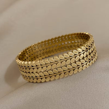 Regal Laurel Grace Bracelet